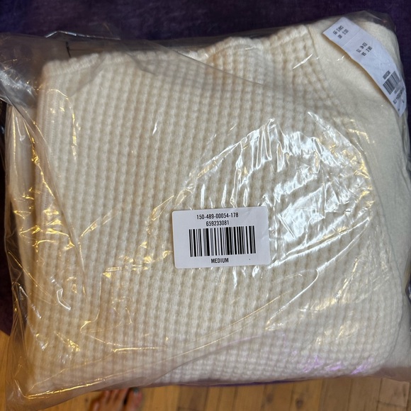 A&F Cream Waffle Cardigan NWT - Picture 7 of 8